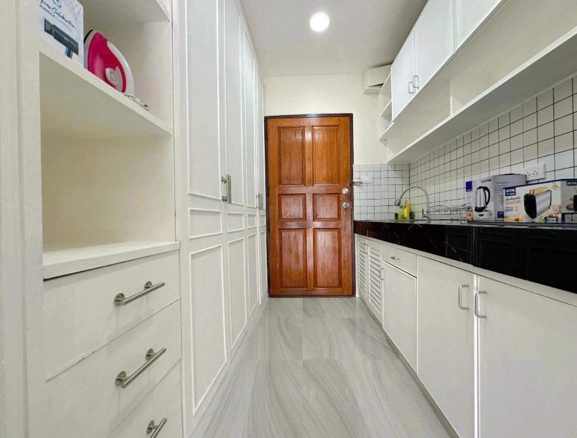 Studio Apartment Diana Estate Condominium Pattaya Buitenkant foto