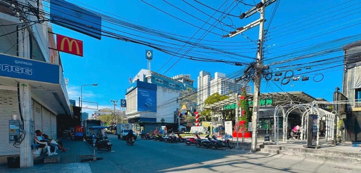 Studio Apartment Diana Estate Condominium Pattaya Buitenkant foto